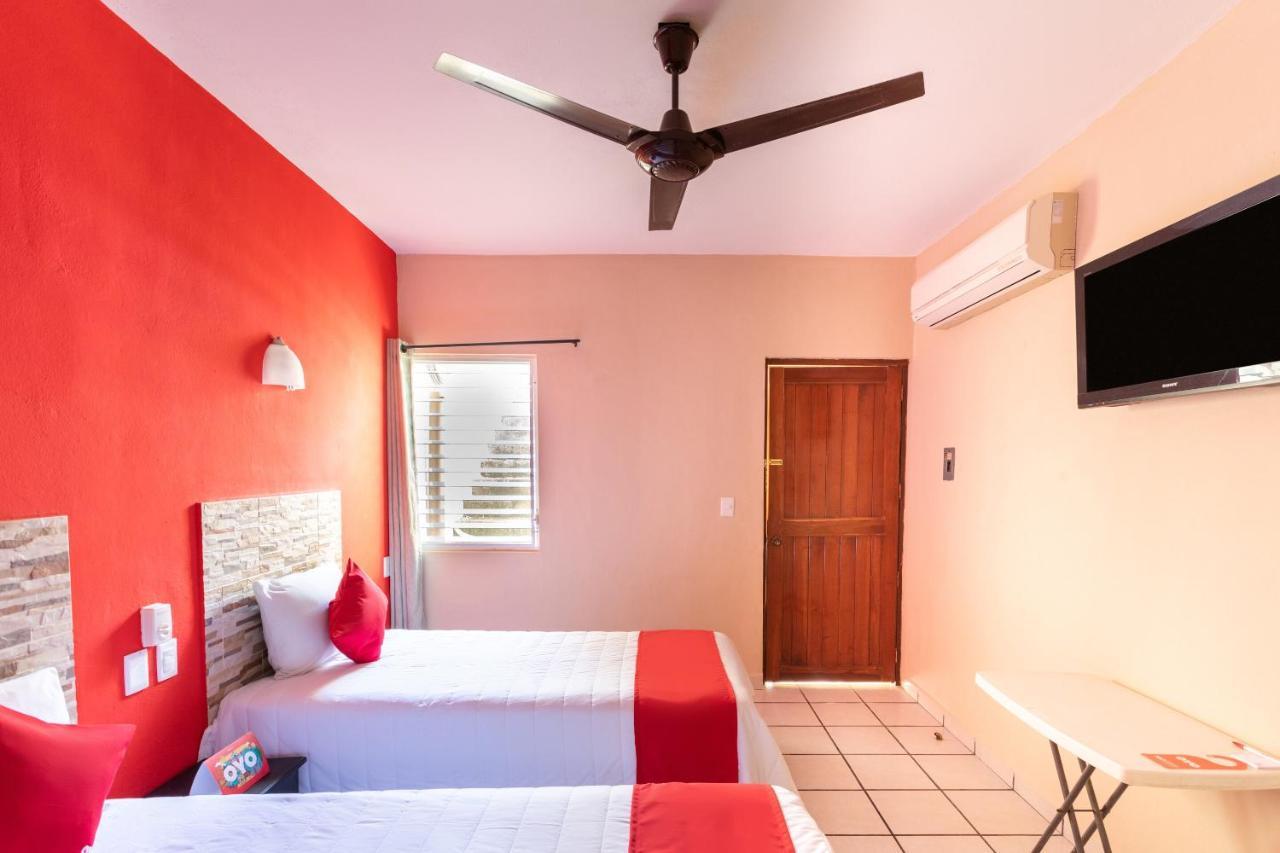 צ'טומאל Hotel Costa Azul מראה חיצוני תמונה
