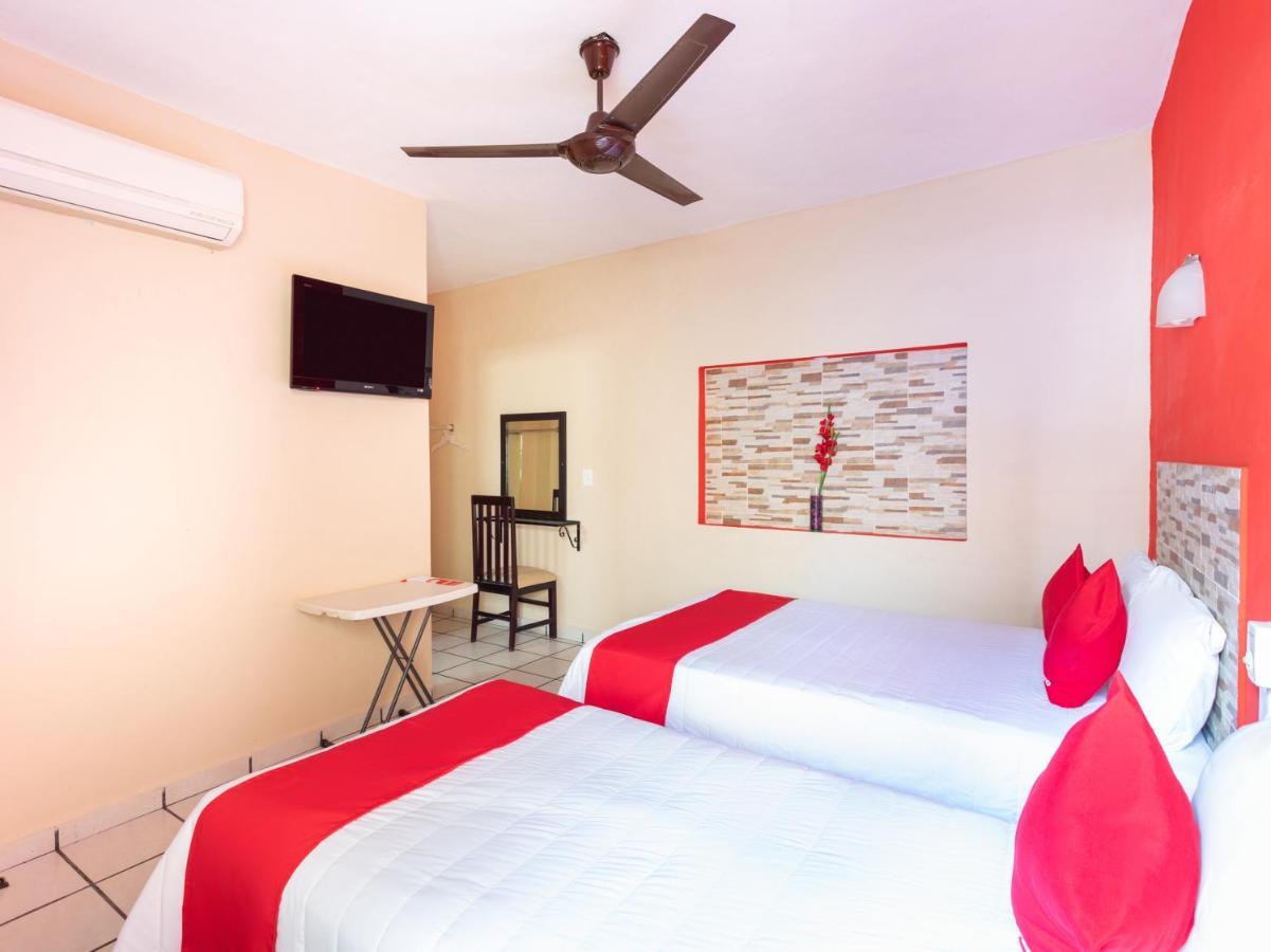 צ'טומאל Hotel Costa Azul מראה חיצוני תמונה